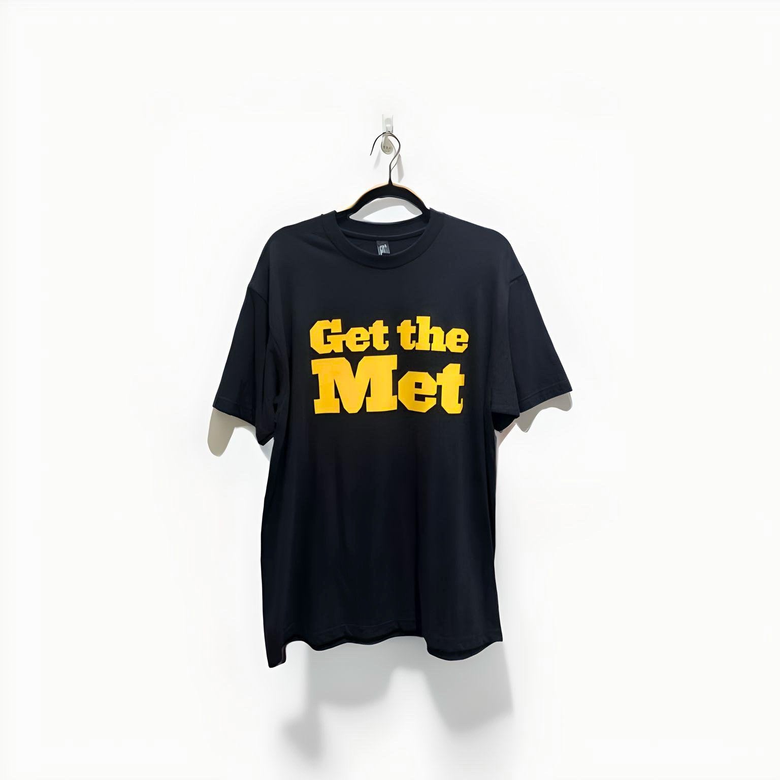 'Get The Met' T-Shirt Black/ Yellow