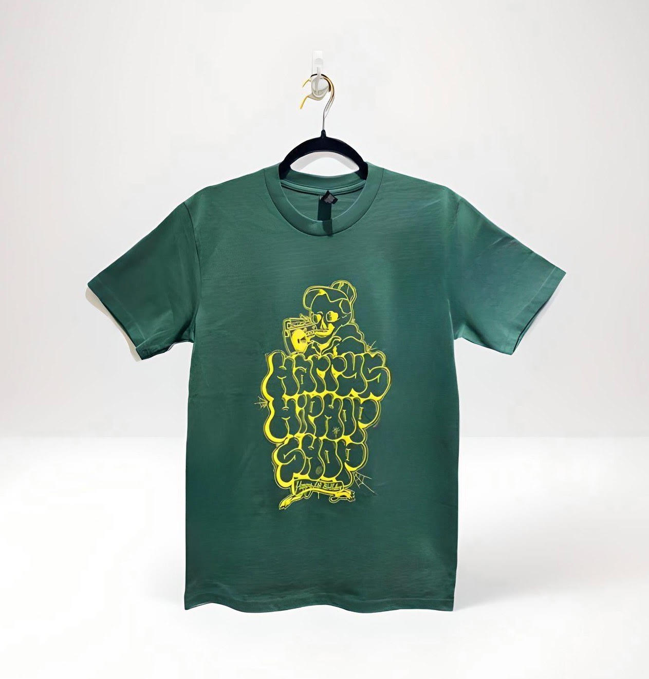 Harry's Limited Edition 1st Birthday T-Shirt/Mag Pack Green